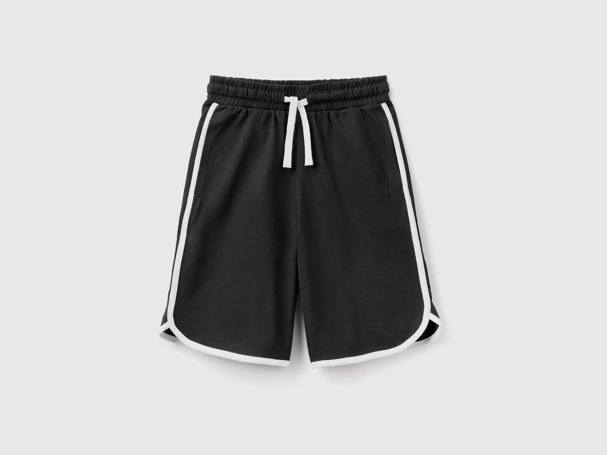 Basketball-Style Bermudas With Drawstring^Benetton Fashion