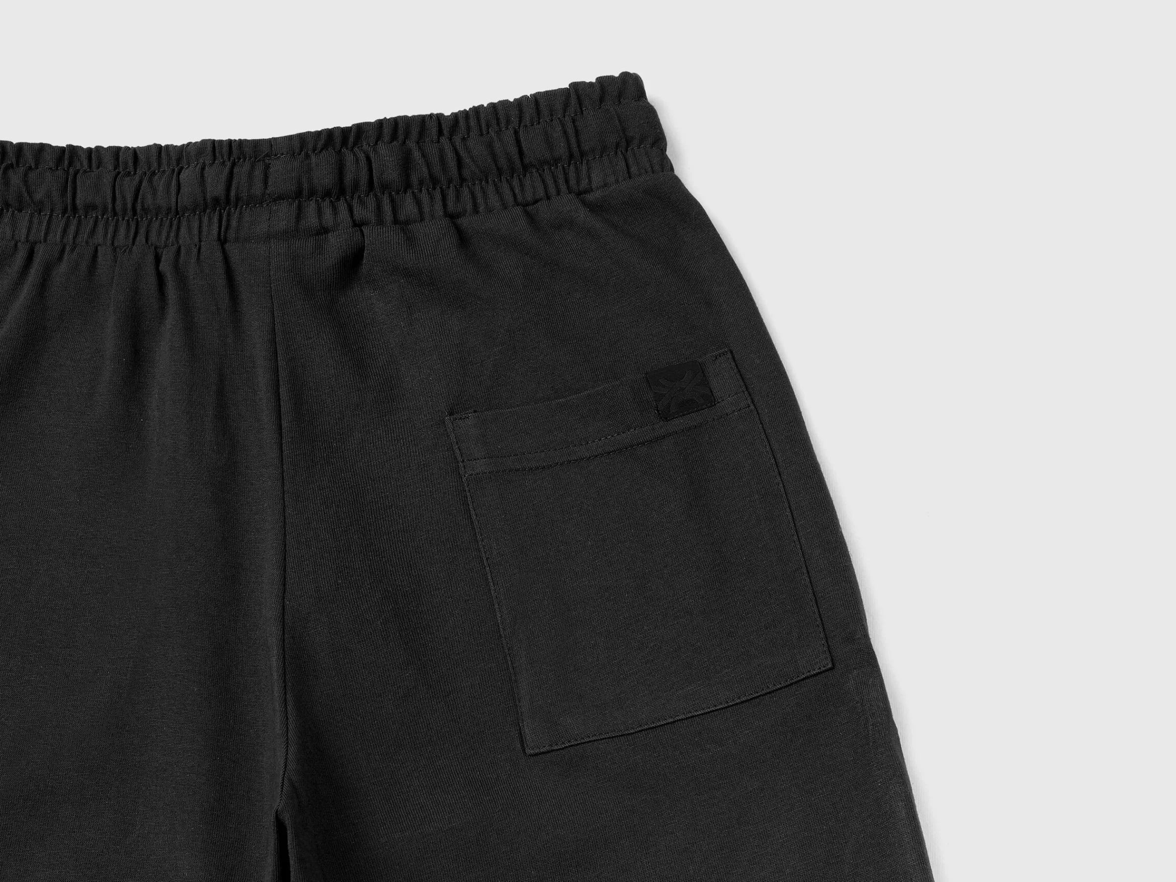 Basketball-Style Bermudas With Drawstring^Benetton Fashion