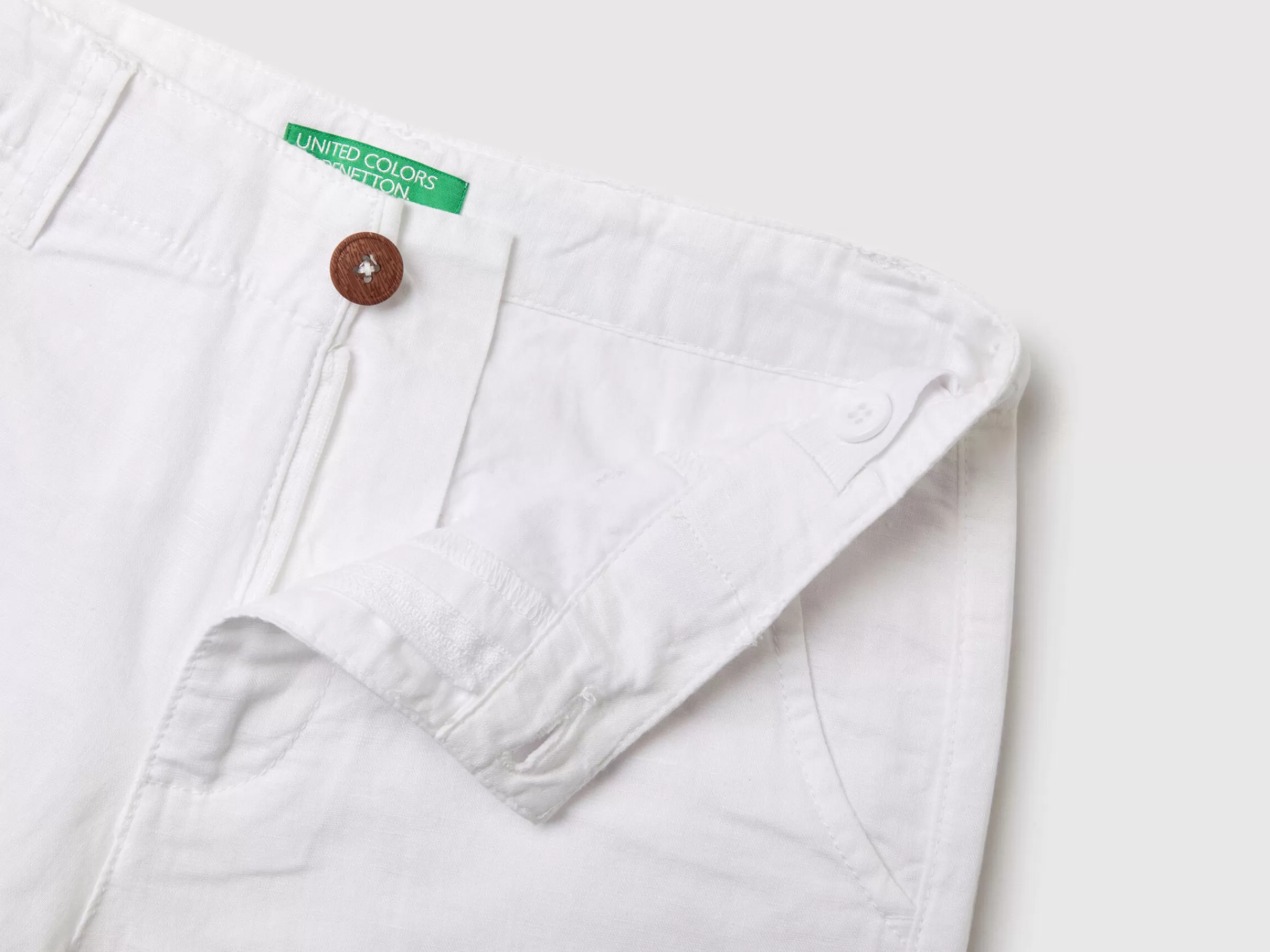 Bermudas Chino Em Mescla De Linho^Benetton Clearance