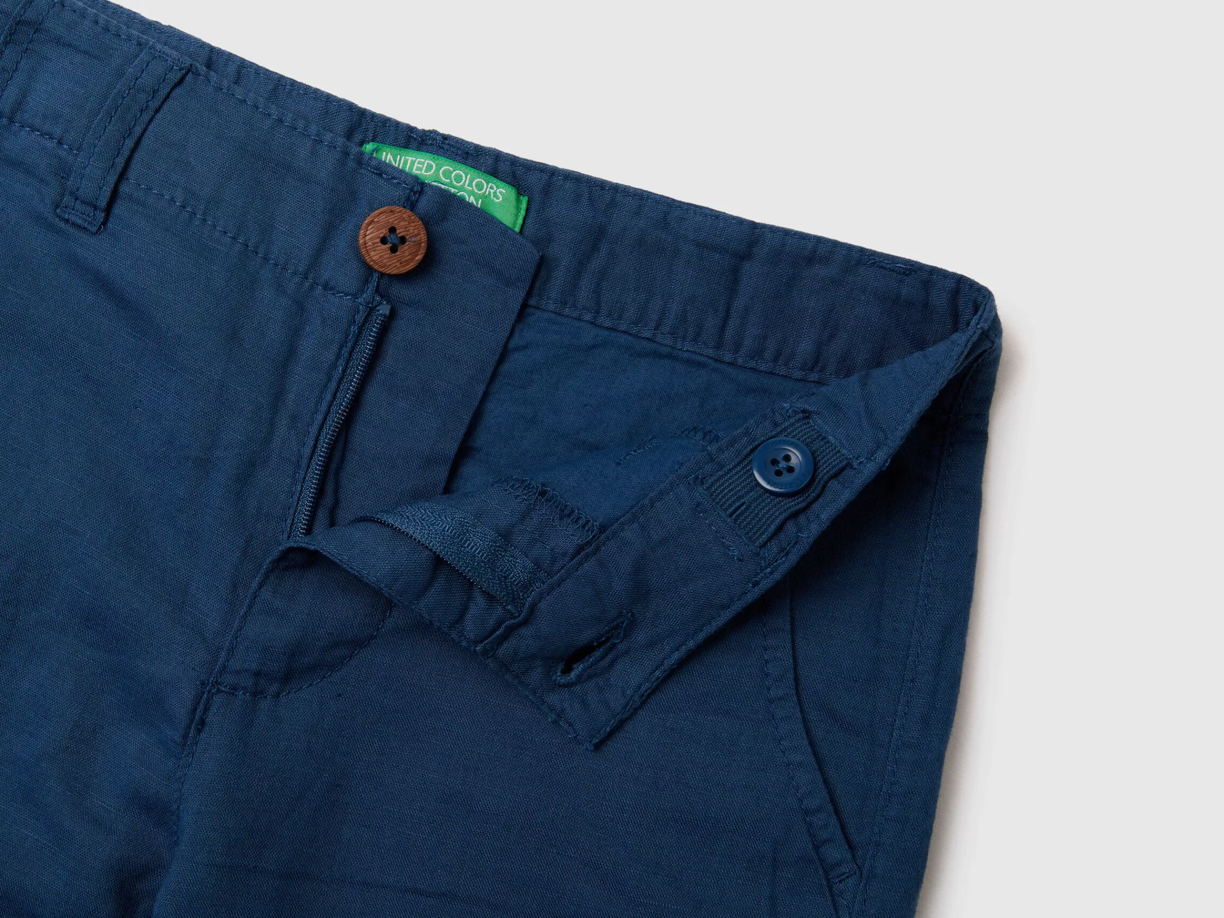 Bermudas Chino Em Mescla De Linho^Benetton Hot