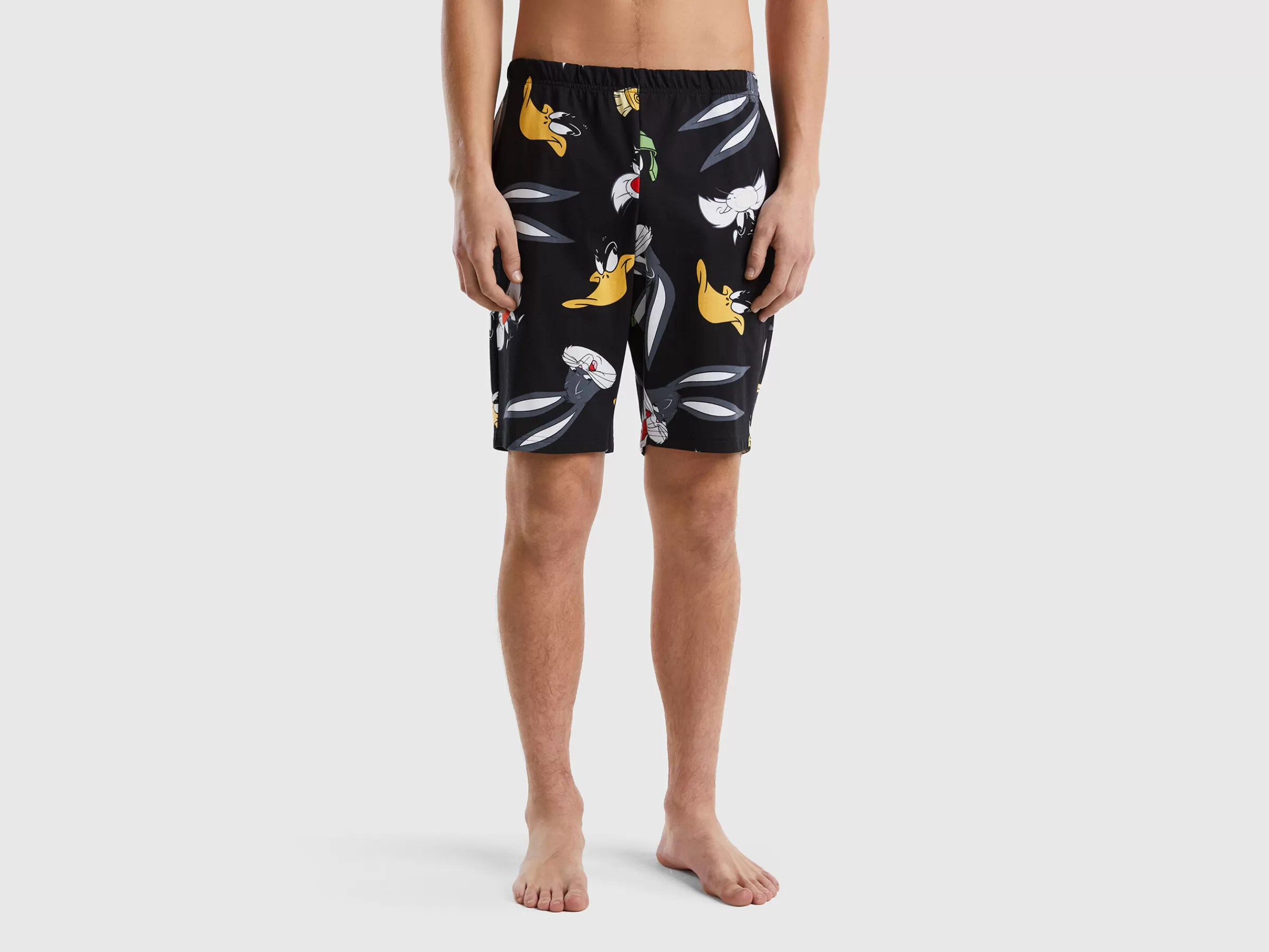 Bermudas Looney Tunes^Benetton Outlet