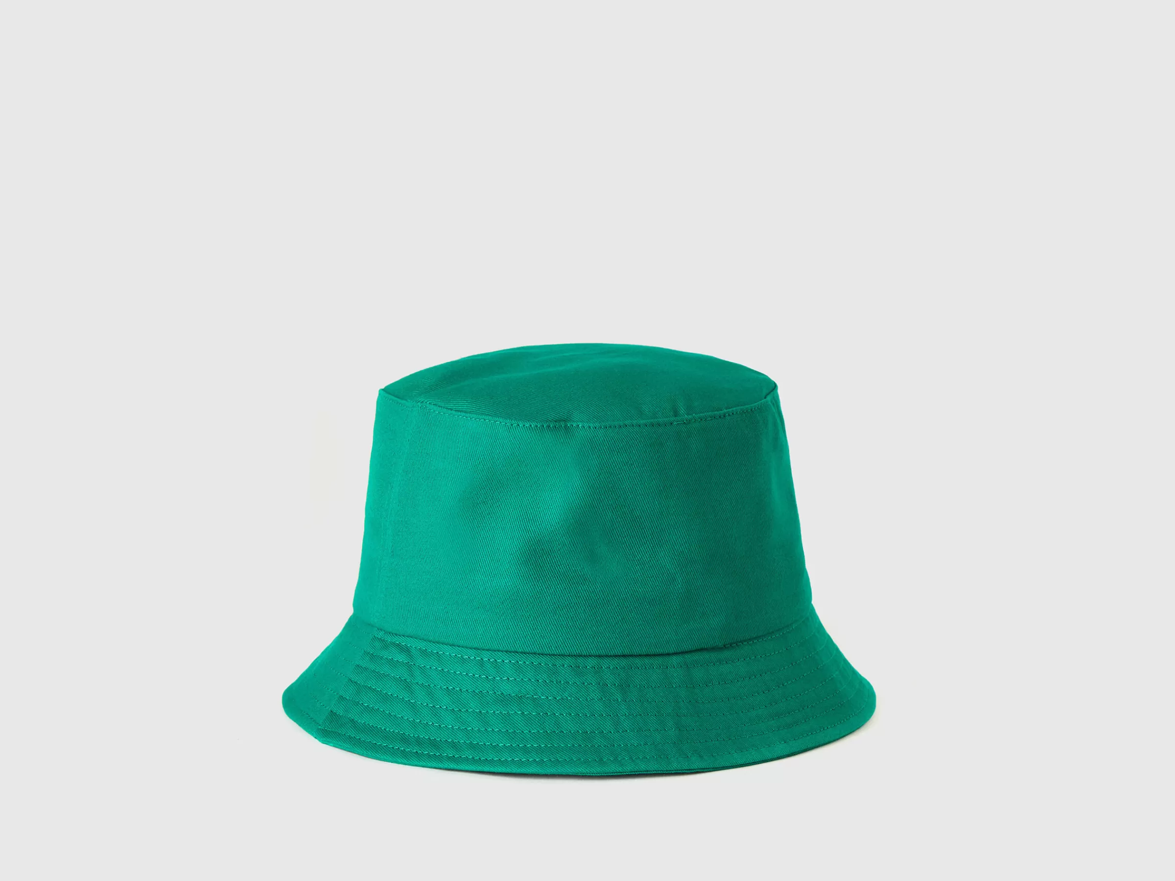 Chapeu Estilo Pescadorcom Logotipo^Benetton Online