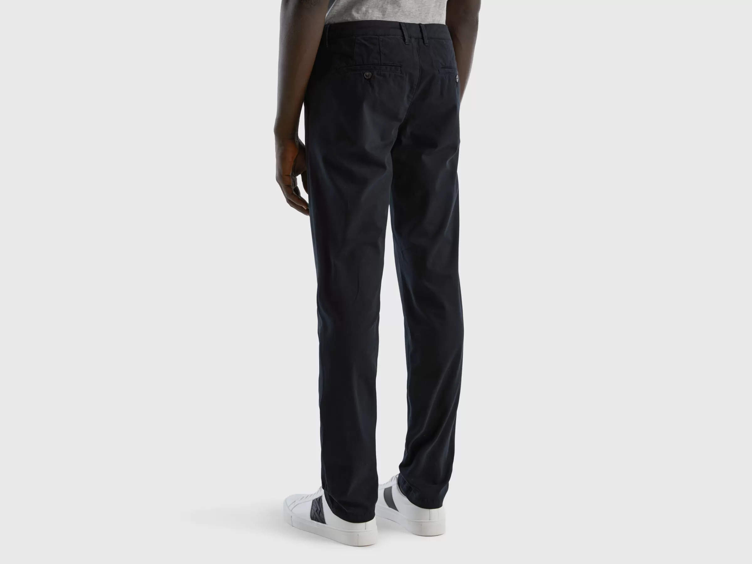 Chinos Slim Fit S^Benetton New