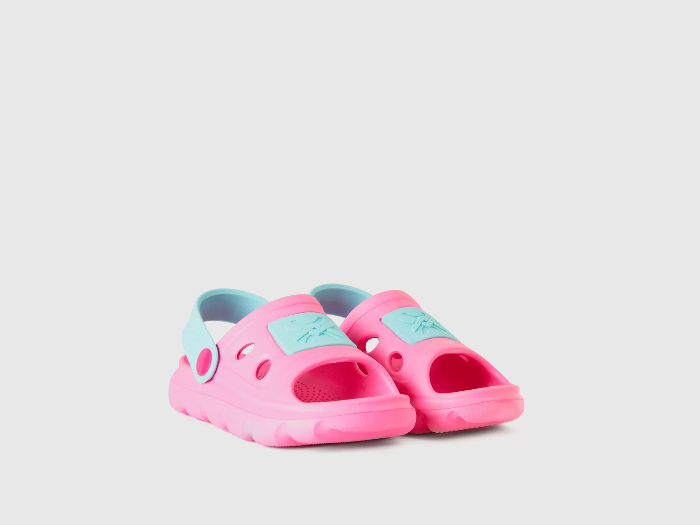 Sandalias Em Borracha Leve^Benetton Online