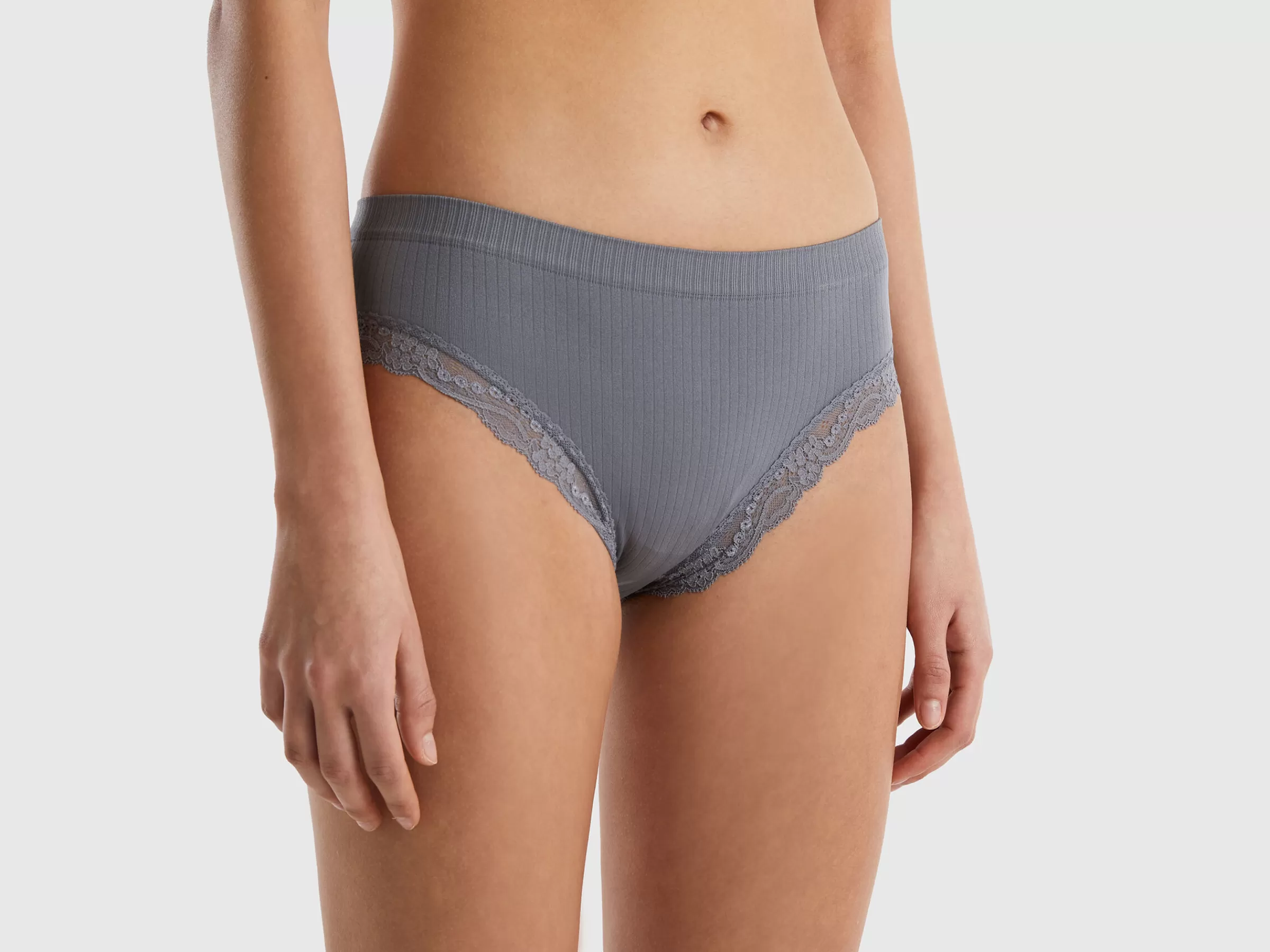 Slip Canelado Com Renda^Benetton Outlet