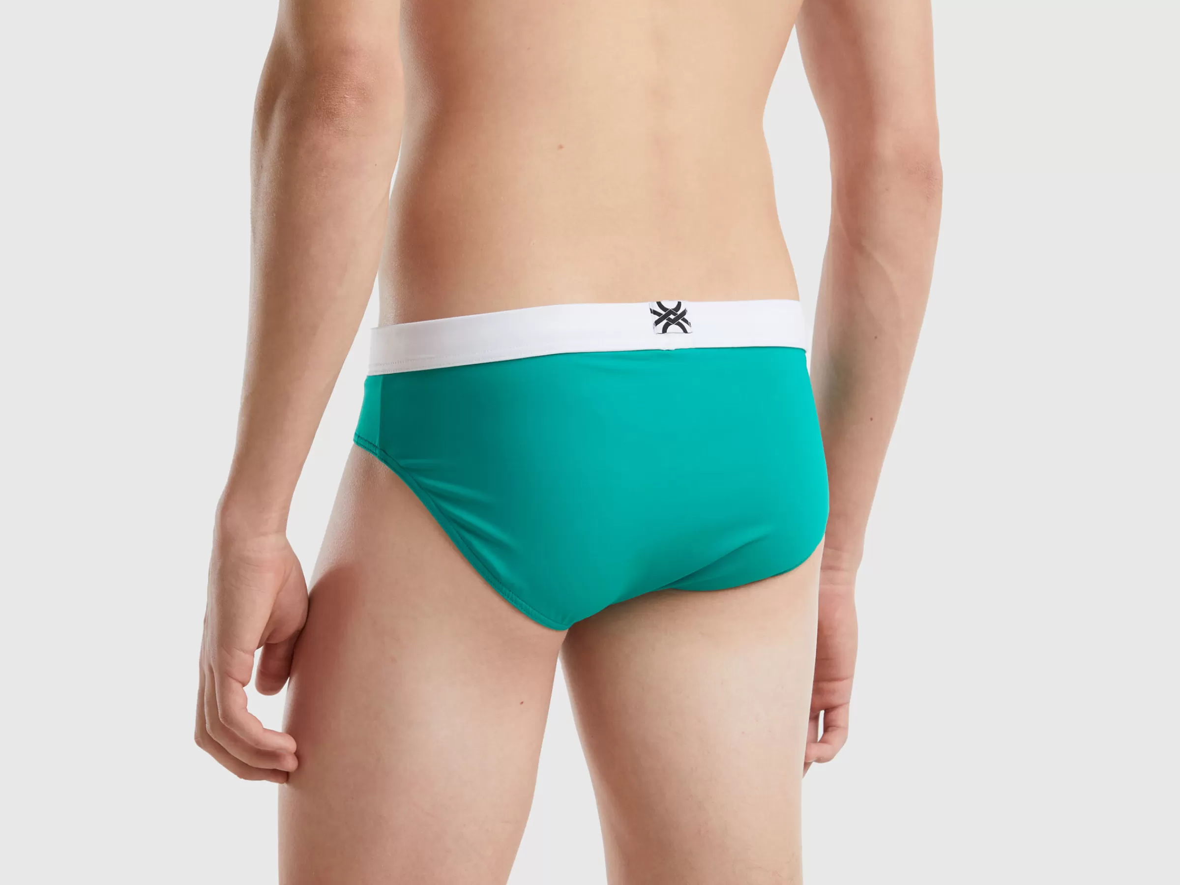 Slip De Banho Em Econyl®^Benetton Store