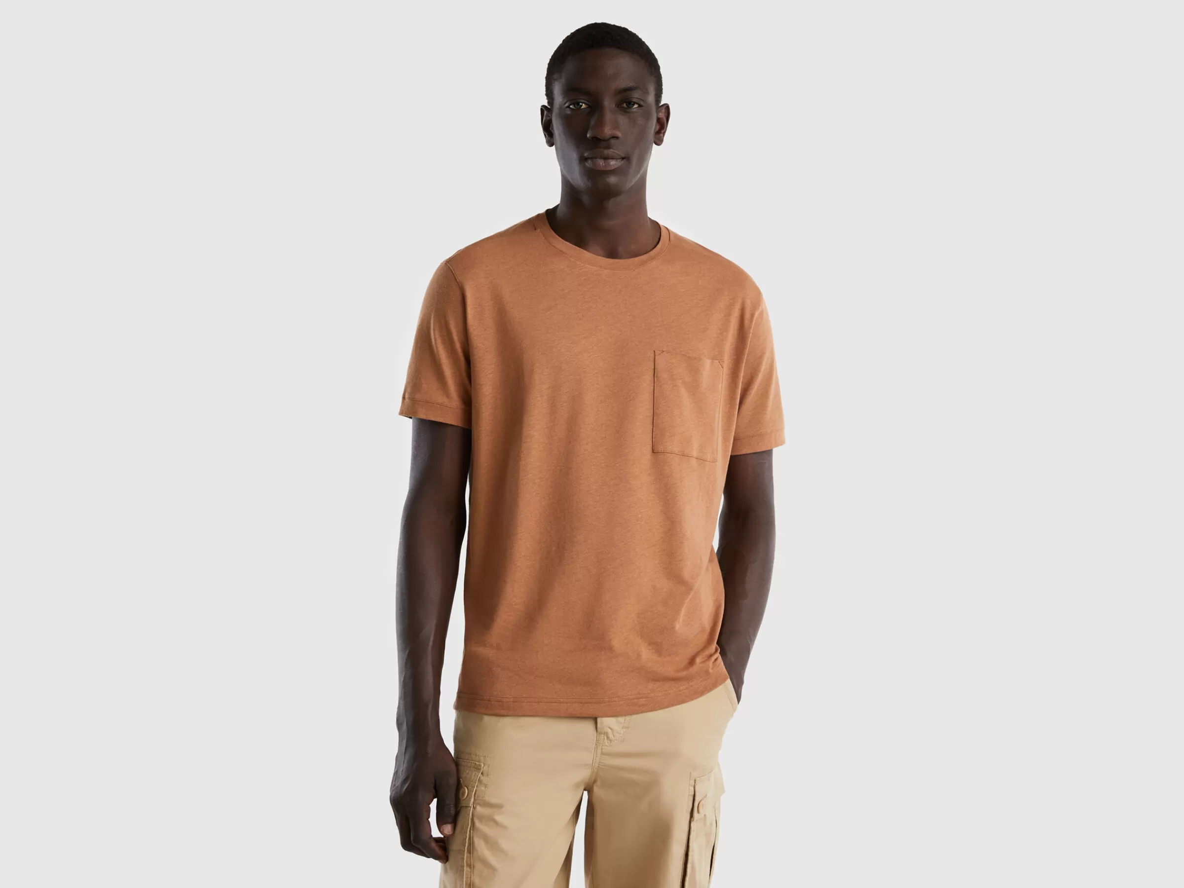 T-Shirt Em Linho Misto Com Bolso Pequeno^Benetton Outlet